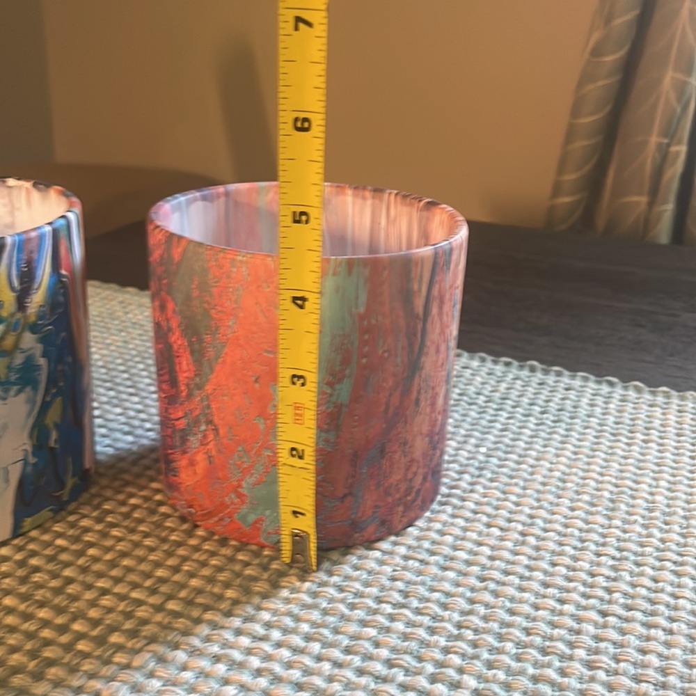 2 Ceramic Plant Containers - Picture 2 of 6